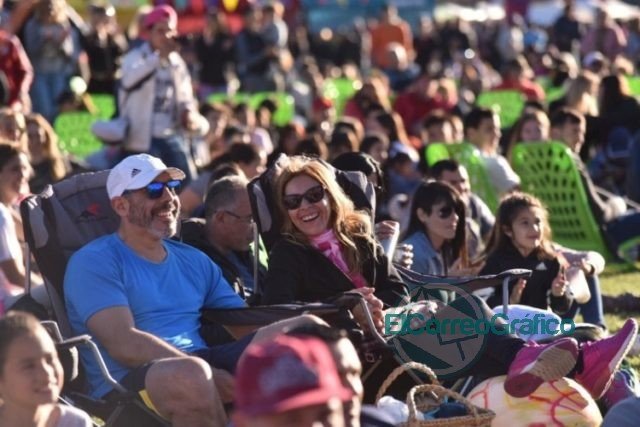 Más de 25 mil personas disfrutaron la llegada de la primavera en Parque Alberti