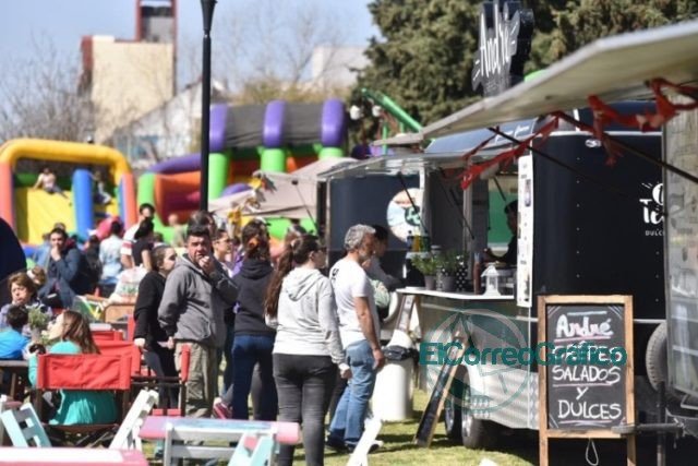 Más de 25 mil personas disfrutaron la llegada de la primavera en Parque Alberti