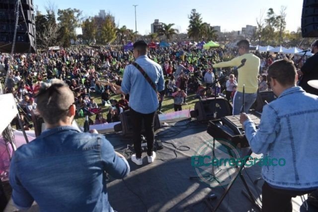 Más de 25 mil personas disfrutaron la llegada de la primavera en Parque Alberti