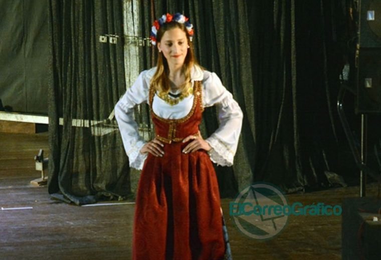 Fiesta Provincial del Inmigrante: Se presentaron las Representantes Culturales de las Colectividades Se presentaron las 20 Representantes Culturales de la Colectividades 05