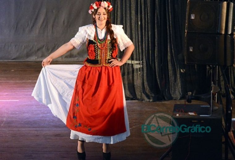 Fiesta Provincial del Inmigrante: Se presentaron las Representantes Culturales de las Colectividades Se presentaron las 20 Representantes Culturales de la Colectividades 15