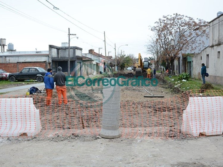 Se retoman los trabajos de pavimentación sobre calle 174 entre 36 y 38