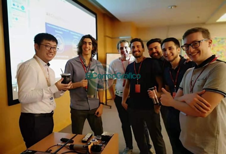 Tomando mate con un profesor de la Universidad de Huawei en Shenzhen
