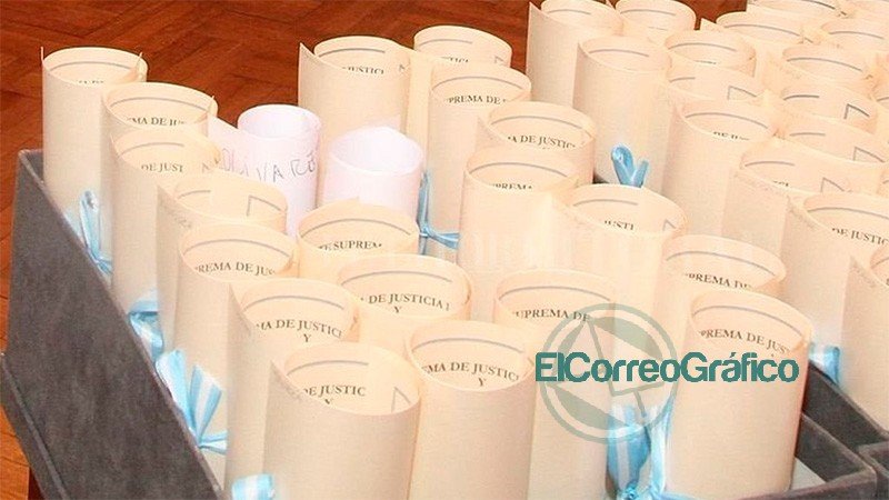Nuevas medidas para agilizar los títulos universitarios