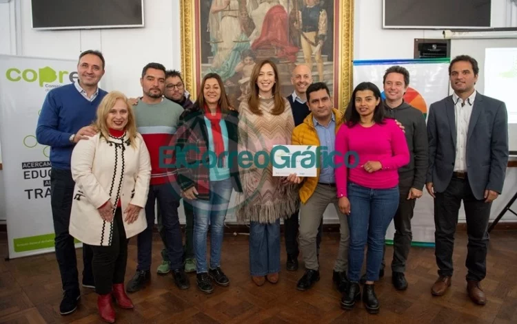 Vidal entregó impresoras 3D a escuelas del Conurbano Norte