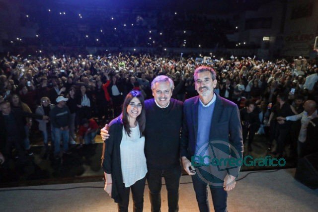 Alberto Fernández junto a Randazzo quien aseguró un Ministerio