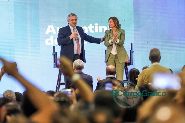 Alberto Fernández pasó por La Plata a apañar a Saintout