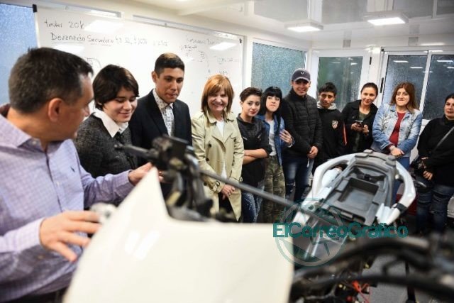 Bullrich y Finocchiaro recorrieron la sede de Servicio Cívico Voluntario en Valores