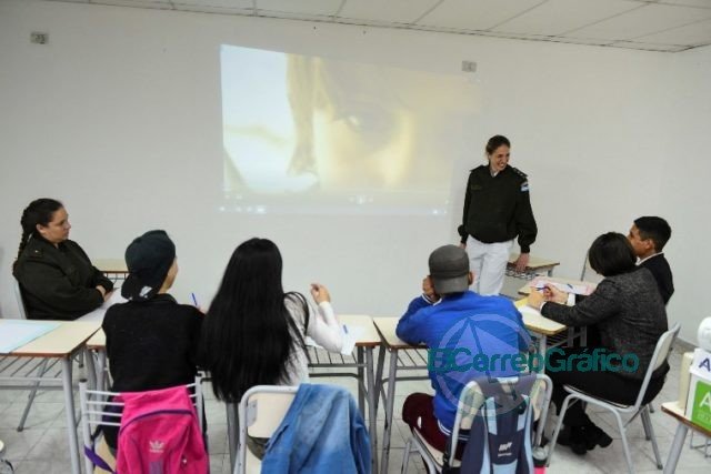Bullrich y Finocchiaro recorrieron la sede de Servicio Cívico Voluntario en Valores