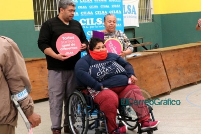CILSA entregó sillas de ruedas en La Plata
