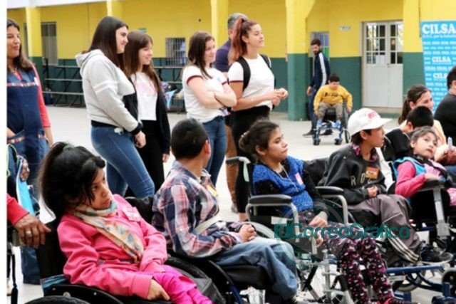 CILSA entregó sillas de ruedas en La Plata