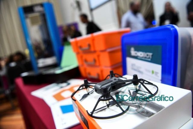 Instituciones educativas bonaerenses recibieron impresoras 3D para proyectos digitales