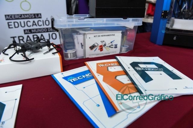 Instituciones educativas bonaerenses recibieron impresoras 3D para proyectos digitales