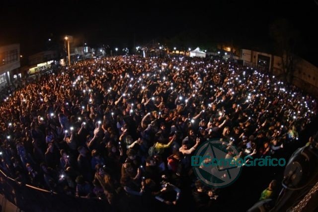Los Totora le pusieron todo su ritmo ante una gran concurrencia en Berisso Los Totora le pusieron todo su ritmo ante una gran concurrencia en Berisso