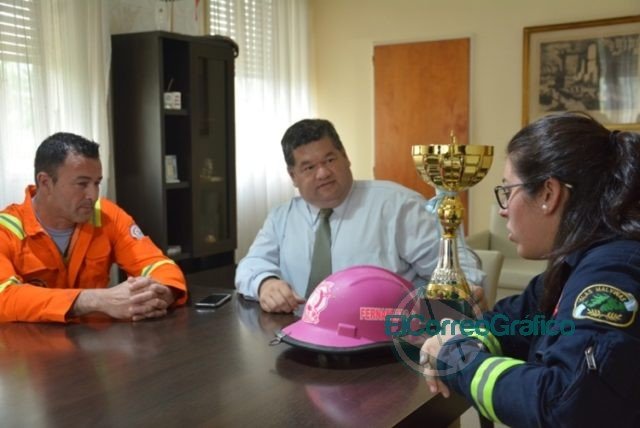 Nedela recibió a los bomberos que participaron del VIII Desafío de Habilidades Bomberiles