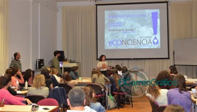 Primera promoción de educadores comunitarios en riesgo hídrico de inundación