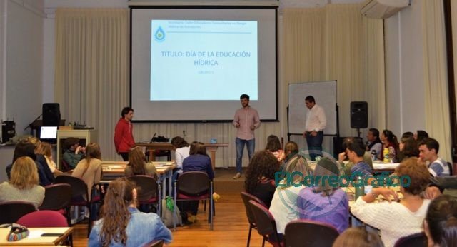 Primera promoción de educadores comunitarios en riesgo hídrico de inundación