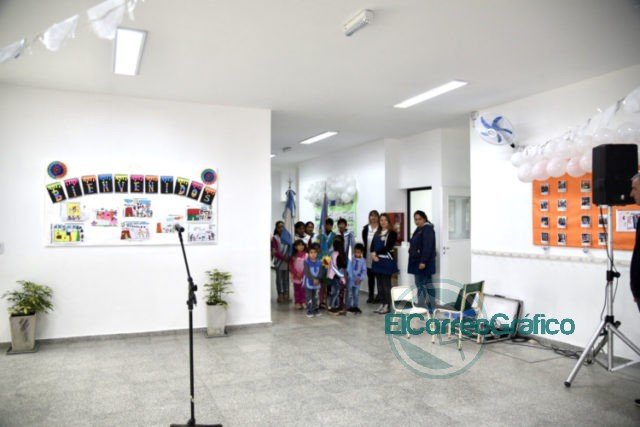 Se inauguró el nuevo edificio del Jardín Maternal N° 945 de El Peligro