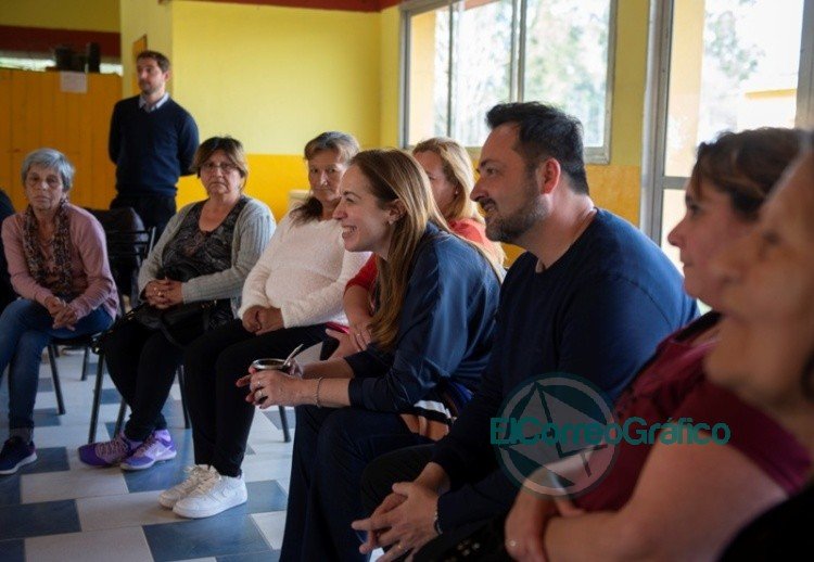 Vidal en su recorrida por el interior de la provincia estuvo en Chacabuco