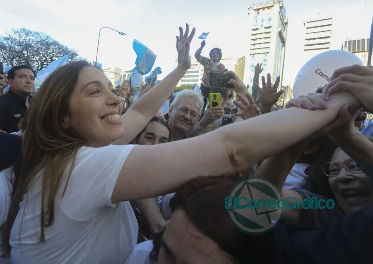 Vidal en la Marcha del #SiSePuede en el Obelisco