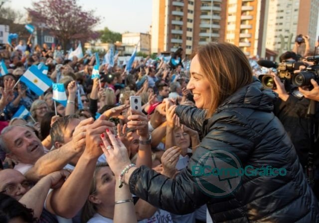 Vidal y Macri en la marcha del #SíSePuede en Junín