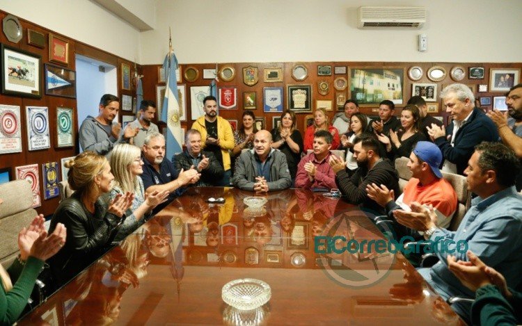 Bono de 32 mil pesos en 4 cuotas mensuales para los municipales de Ensenada