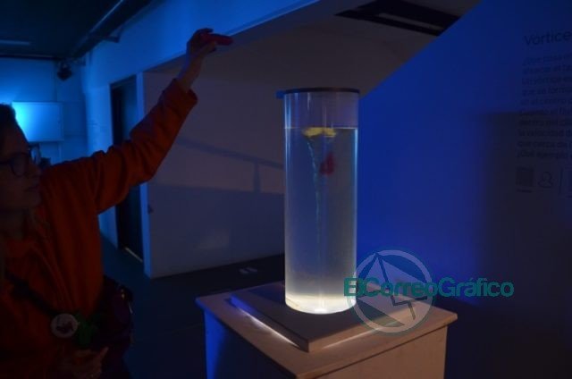El agua, protagonista de una muestra que se luce con el aporte de la Facultad de Ingeniería El agua, protagonista de una muestra que se luce con el aporte de la Facultad de Ingeniería