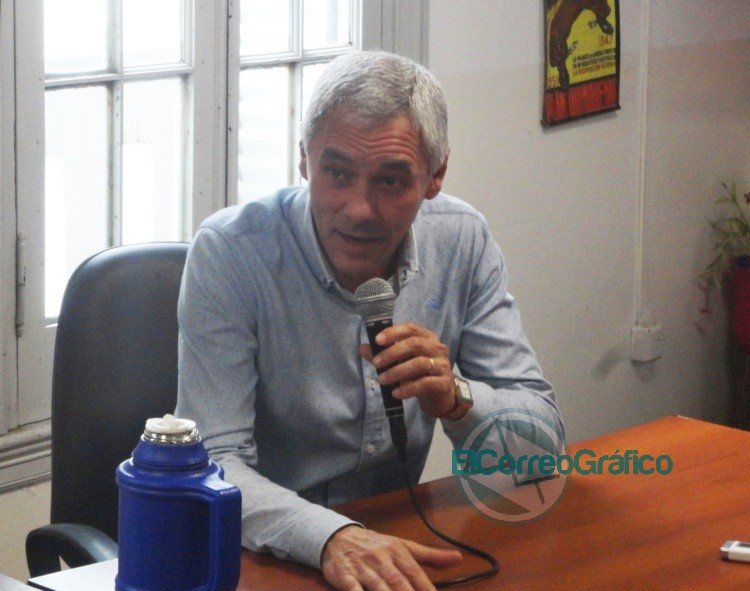 Cagliardi y sus carpetazos para pedir obras sanitarias “de impacto” en Berisso