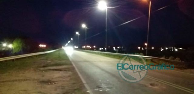 Finalizaron los trabajos de colocación de las luminarias sobre la Avenida 66 Finalizaron los trabajos de colocación de las luminarias sobre la Avenida 66