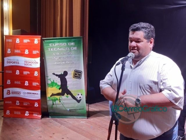 Nuevos egresados del Curso de Director Técnico Infanto-Juvenil Nuevos egresados del Curso de Director Técnico Infanto-Juvenil