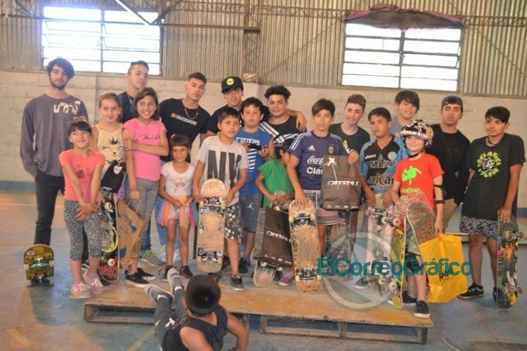 Skate cerró el año con un torneo en el Gimnasio del Juan B. Justo