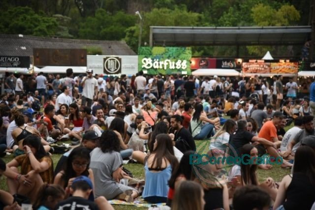 Una multitud participó este fin de semana del Oktoberfest en el camping municipal
