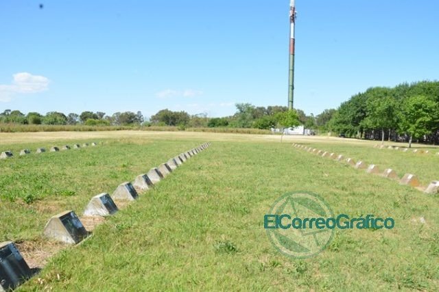 Restauración y mantenimiento en el Cementerio Parque de Berisso