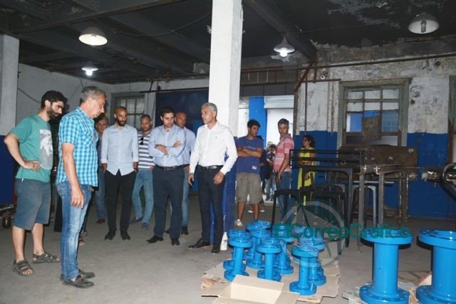 Cagliardi recorrió el Polígono Industrial junto a integrantes del Ministerio de Producción