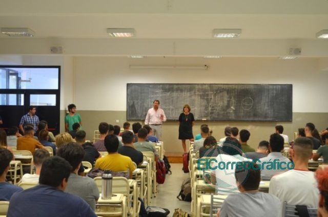 Con récord de inscriptos, empezó el curso de ingreso a Ingeniería