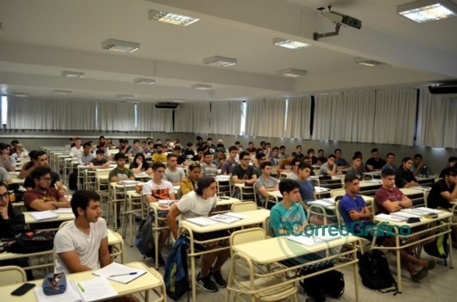 Con récord de inscriptos, empezó el curso de ingreso a Ingeniería