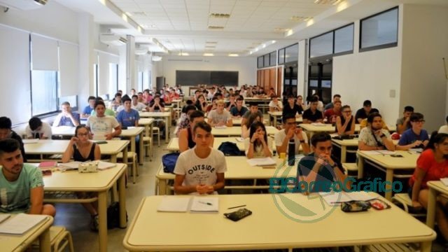 Con récord de inscriptos, empezó el curso de ingreso a Ingeniería