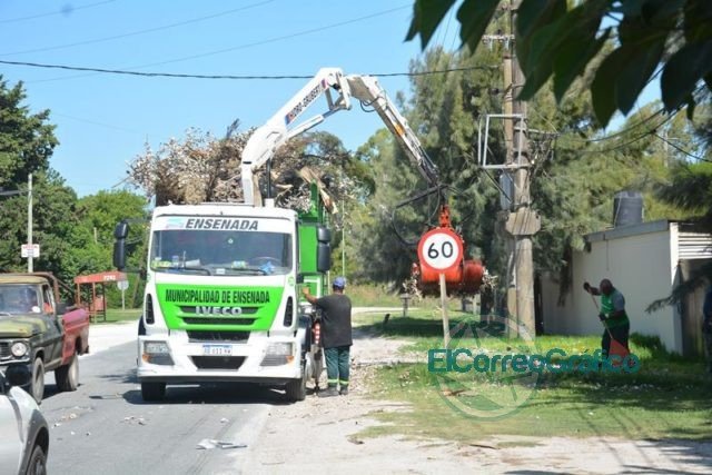 Continúan trabajando y limpiando en barrios de la Delegación II