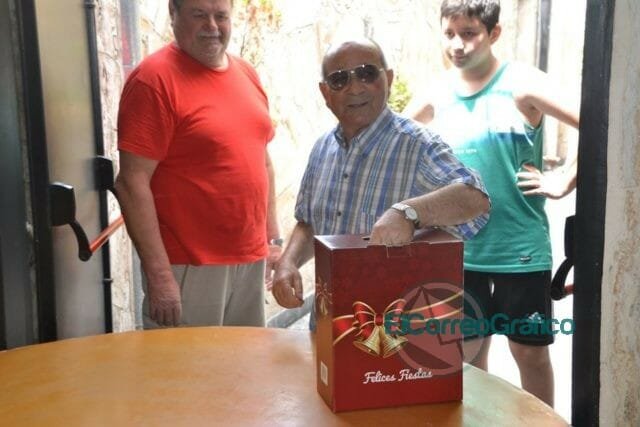 El Sindicato de Municipales de Berisso entregó 1300 cajas navideñas