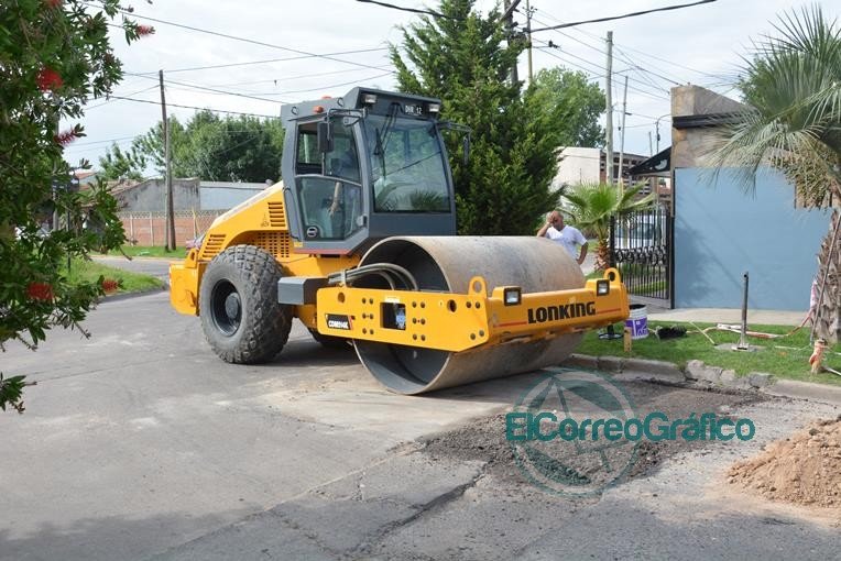 Tareas de bacheo en distintos puntos de Berisso Tareas de bacheo en distintos puntos de Berisso