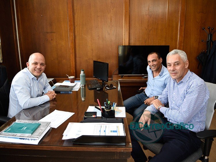 Cagliardi fue recibido por el Secretario de Municipios de la Nación Cagliardi fue recibido por el Secretario de Municipios de la Nación