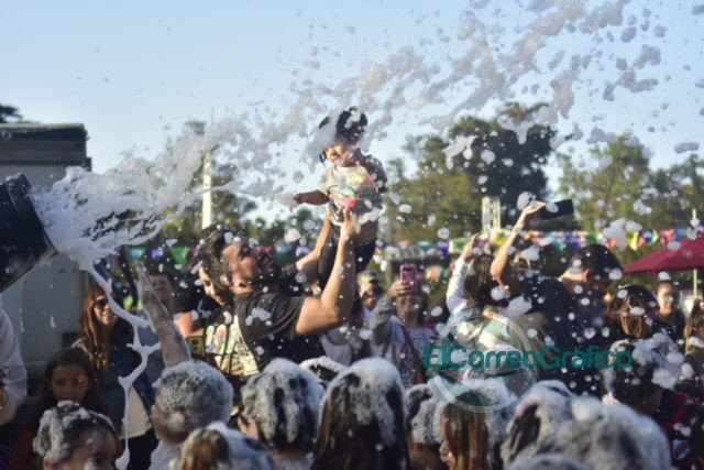 Con gran éxito, se desarrolló la primera jornada de festejos de carnaval en la República de los Niños