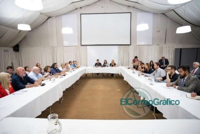 El diálogo por las paritarias 2020 con docentes y estatales bonaerenses 1