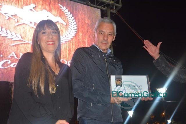 Más de cuarenta mil personas asistió a la primera noche del Corso en Berisso