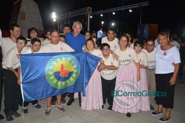 Con un gran público se realizó el cuarto domingo de folclore