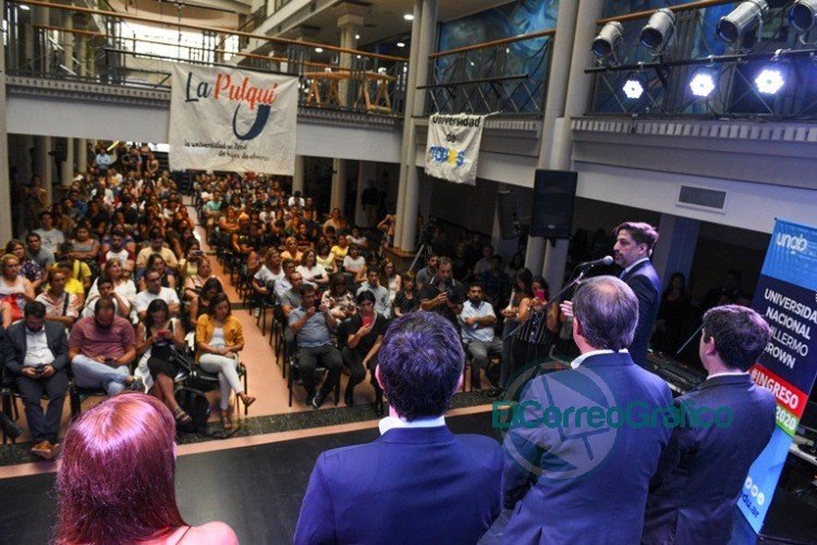 Trotta presente en el comienzo de clases de la Universidad Guillermo Brown