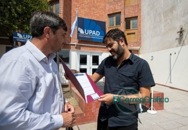 El jefe de Gabinete bonaerense recorrió Hipólito Yrigoyen y Pehuajó