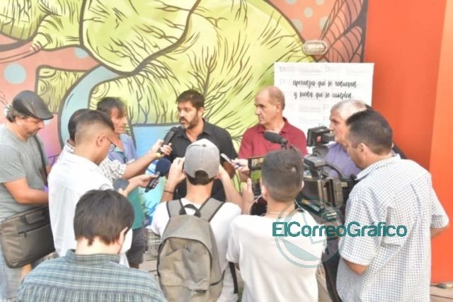El jefe de Gabinete bonaerense recorrió Hipólito Yrigoyen y Pehuajó