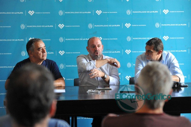 Encuentro con remiseros, taxistas y transportistas escolares para optimizar la prevención de pasajeros Encuentro con remiseros, taxistas y transportistas escolares para optimizar la prevención de pasajeros