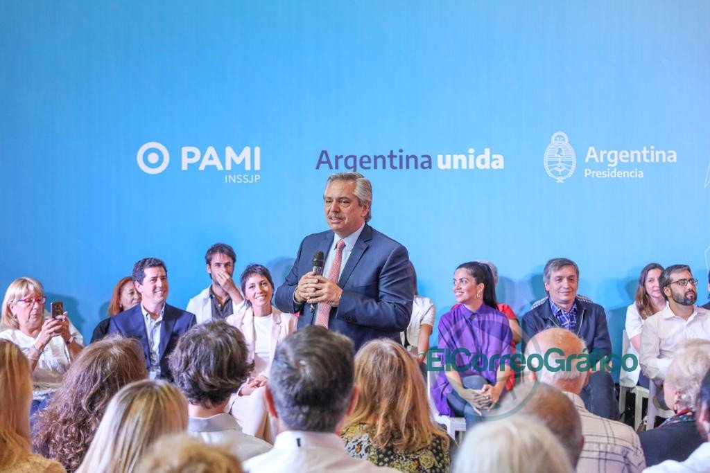 Fernández presentó el listado de medicamentos gratuitos para jubilados